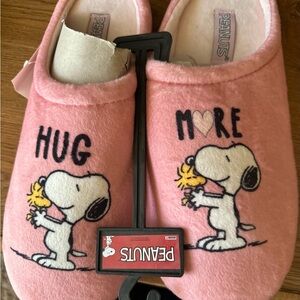 Peanuts Pink Snoopy "Hug More" Fleece Slippers